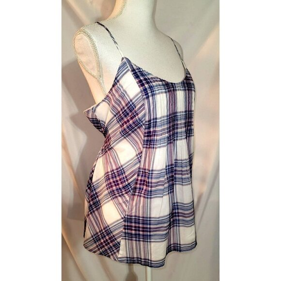 A Pea in the Pod Smocked Maternity Top - Size M - Picture 2 of 11